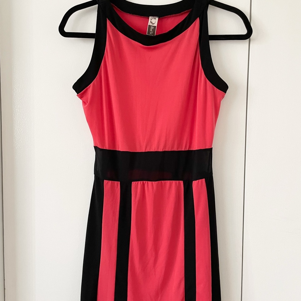 Stylish Pink and Black Sleeveless Dress